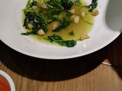 -黄泥岗·地道湖北菜(奥特莱斯店)