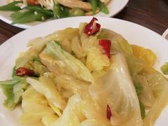 -清真吴记门钉肉饼·喜多利