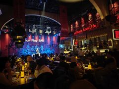 -FOUR PLAY BAR