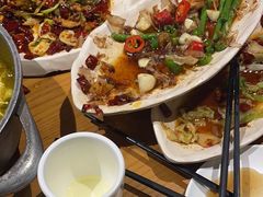 -隔壁老王·家常云南菜(花巷店)