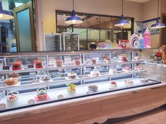 -巴黎贝甜(大宁国际商业广场店)
