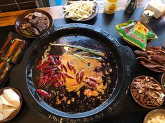 -虎贲三拖八老火锅(洋人街店)