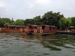 iphone_upload_pic-西湖游船