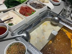猪肚鸡锅底-海底捞火锅(奉化银泰店)