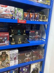 -逝水玩具折扣店