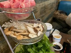 -龙聚德北京烤鸭(沙坪坝华宇A馆店)