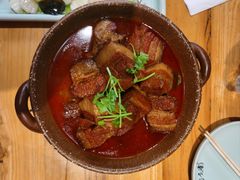 -老码头黑皮肘子锅包肉熏酱水饺(文政街店)