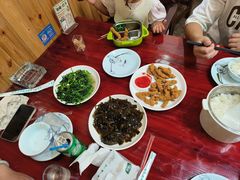 -芦茨金富饭庄·25年老字号·专做稻草鸡