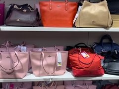 -唯品会(北京国瑞城店)
