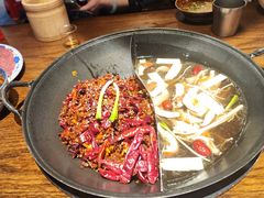 -萍姐火锅·公路夜市(武汉首店)