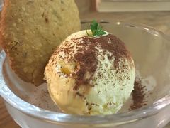 香草冰淇淋-HIGH FIVE哈福手工汉堡(桂林路店)