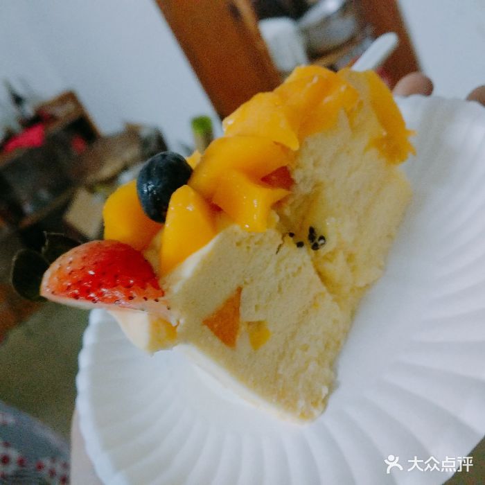 sugar糖馆(世纪广场店)水果面慕斯蛋糕图片 - 第1张