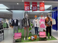 -美特斯邦威(新天地购物中心店)