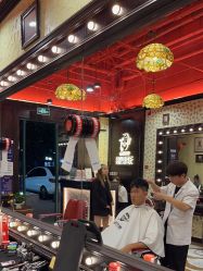 -东方先生国潮男士理发馆