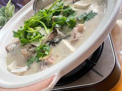 -芦茨金富饭庄·25年老字号·专做稻草鸡