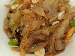 捞拌海蜇头-峪鸡餐厅