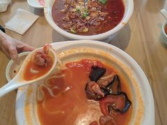 -严记小天府酸菜鱼(西四路店)