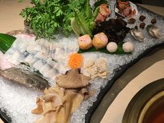 -余欢领鲜火锅(新街口店)