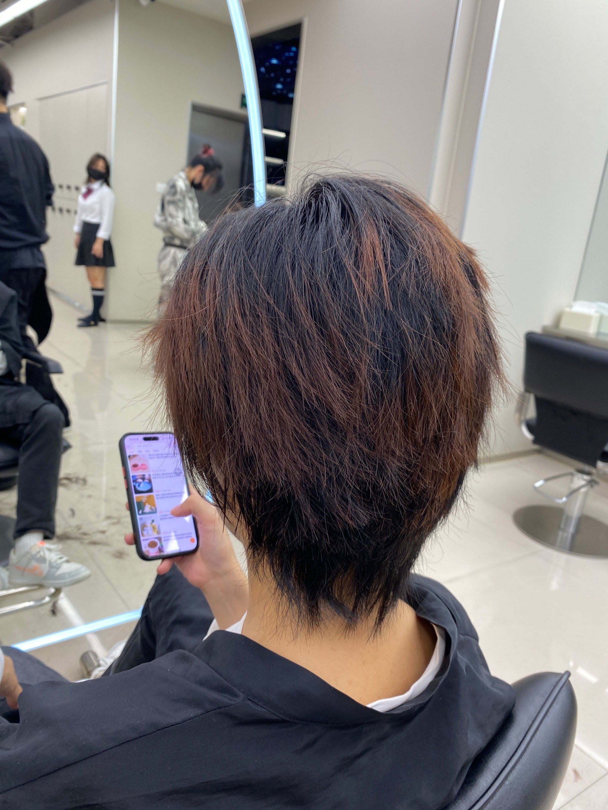 方便打理的个性短发
