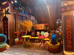 -川渝窈妹纸包鱼·齐齐哈尔烤肉