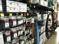 -迪卡侬(西三旗店)