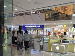-万达广场(南昌红谷滩店)