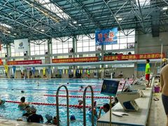 -奥冠体育华师附中恒温游泳馆