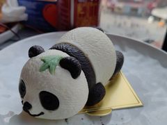 -雍容荟帝王蟹活龙虾展台自助(IFS黑金店)