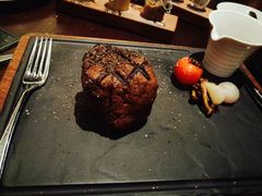 -恰餐厅及酒吧 CHAR Bar & Grill (北京丽都皇冠假日店)