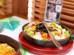 野生牛肝菌火腿洋芋焖饭-云海肴汽锅鸡·云南小炒(曲江大悦城店)