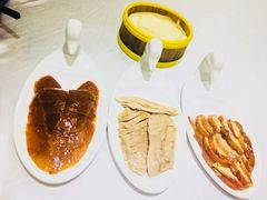 -鸭王烤鸭店(三里河店)