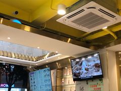 大堂-华辉拉肠(宝华店)