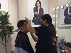 -方快PLUS照相馆(大上海时代广场店)