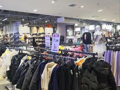 -唯品会(北京国瑞城店)