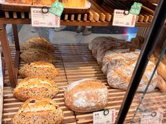 -CARINO BAKERY&CAFE(人广来福士店)