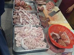 -标记美食新鲜猪杂(兴南大道店)