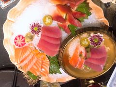 -山川小町·极番烧肉(新地假日广场店)
