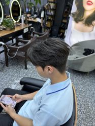 -藤野造型专业烫染接发