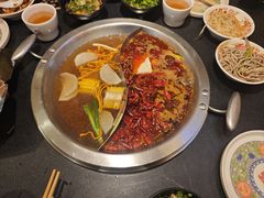 -沸炉重庆老火锅(军事博物馆店)