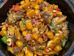 -老钟家烤羊排·敦伊阁清真餐厅胡羊焖饼