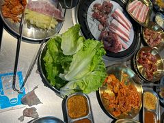 -哈哈碳都·牛肋条无限自助烤肉(台江万达店)