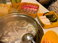 -润园四季椰子鸡火锅(卓越INTOWN店)