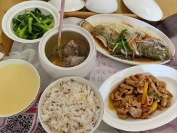 -喜喜·全套房月子会所(罗宾森广场店)