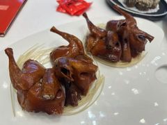 红烧乳鸽-红馆喜宴(十亩地店)