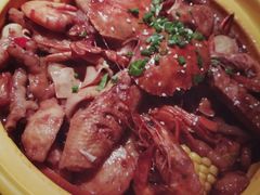 -多嘴超级肉蟹煲(杉杉国潮主题店)