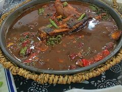 -八两八金·莱芜特色炒鸡(市南漳浦路店)