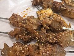 -泉哥小平房串店