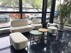 -梦想之巅·青少年篮球·羽毛球·培训中心(西站店)