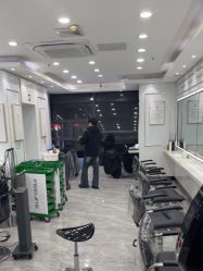 -镁连社·美联社