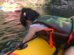 -安吉龙王山峡谷漂流